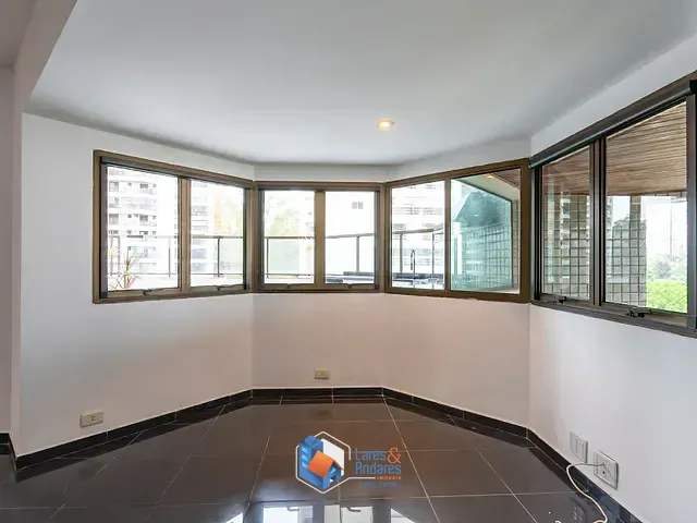 Apartamento com 251m² 3 quartos e 4 banheiros, à venda, no bairro Panamby em São Paulo