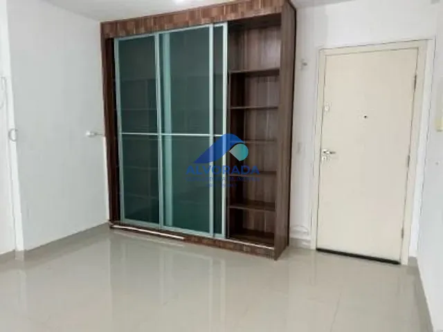 Apartamento 1 quarto e 1 banheiro, à venda, no bairro Jardim das Colinas em São José dos Campos