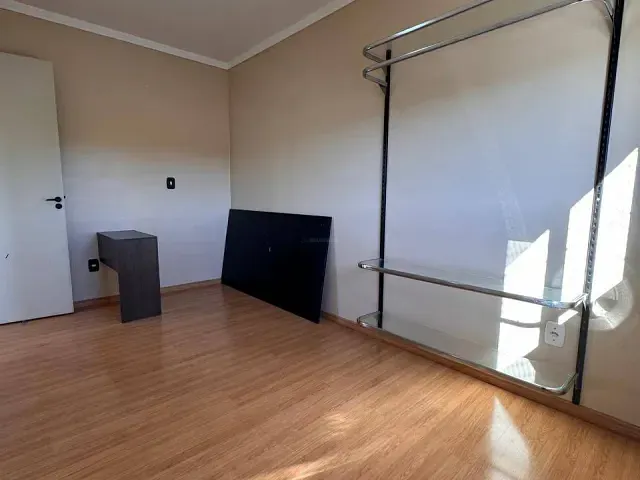 Apartamento 2 quartos e 1 banheiro, à venda, no bairro Diamantino em Caxias do Sul