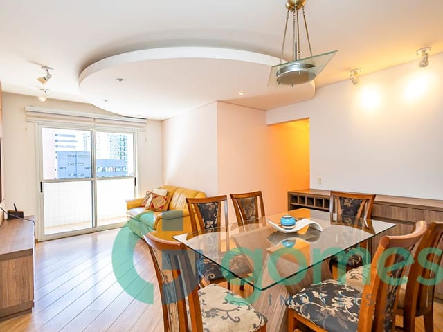 Apartamento 2 quartos e 2 banheiros, para alugar, no bairro Água Verde em Curitiba