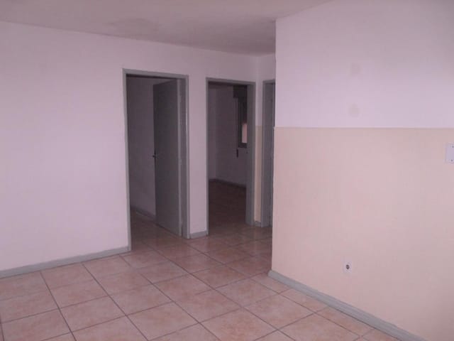 Apartamento 2 quartos e 1 banheiro, para alugar, no bairro Centro em Pelotas