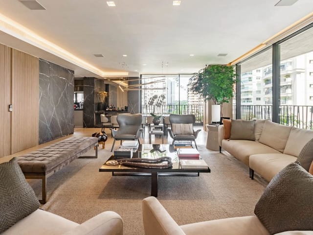Apartamento com 269m² 2 quartos e 4 banheiros, à venda, no bairro Itaim Bibi em São Paulo
