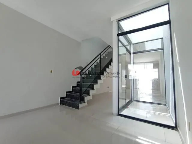 Sobrado 3 quartos e 2 banheiros, à venda, no bairro Vila California em São Paulo