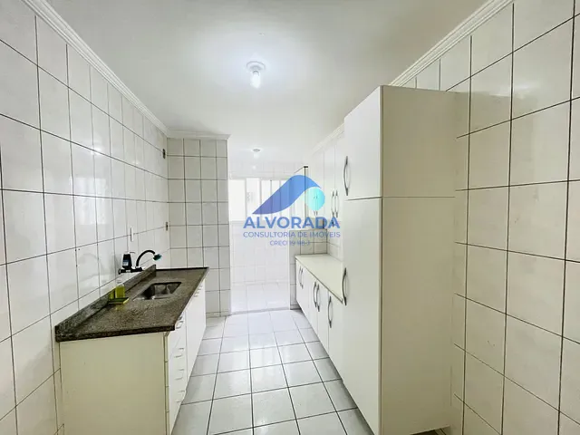 Apartamento 2 quartos e 1 banheiro, à venda, no bairro Parque Industrial em São José dos Campos