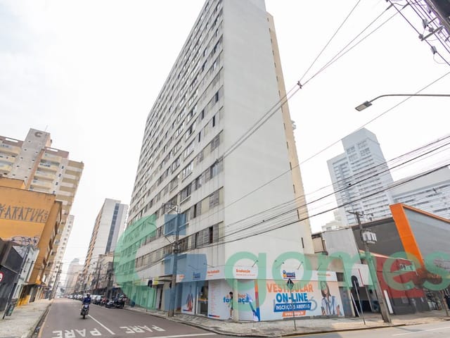 Apartamento 3 quartos e 2 banheiros, à venda, no bairro Centro em Curitiba