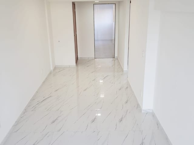 Foto do Apartamento - Apartamento à venda, frente, 2 quartos, 1 suíte, varanda, 73m², 1 vaga, elevador. Vila Kosmos, Rio de Janeiro, RJ | Hilmar