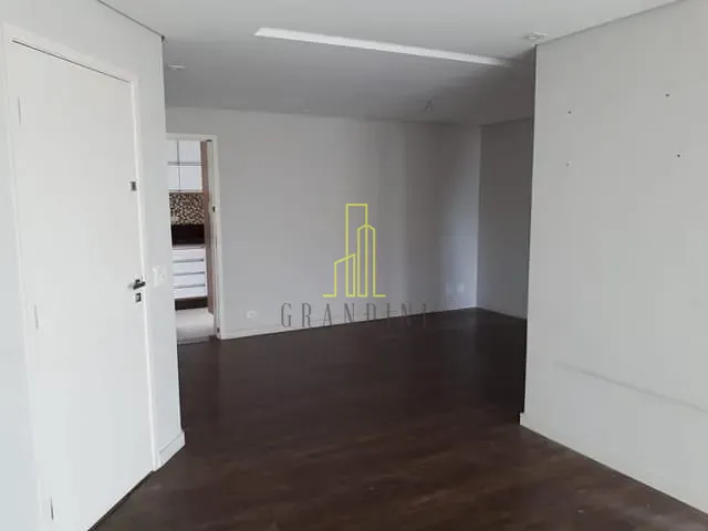 Apartamento 3 quartos e 2 banheiros, à venda ou para alugar, no bairro Jardim Bela Vista em Santo André