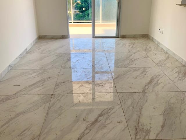 Foto do Apartamento - Apartamento à venda, fundos, 2 quartos, 1 suíte, varanda, 74m², 1 vaga, elevador. Vila Kosmos, Rio de Janeiro, RJ | Hilmar