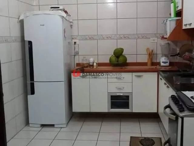 Apartamento 3 quartos e 2 banheiros, para alugar, no bairro Campestre em Santo André