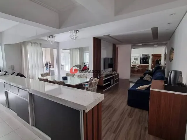 Apartamento 3 quartos e 2 banheiros, à venda, no bairro Vila Scarpelli em Santo André