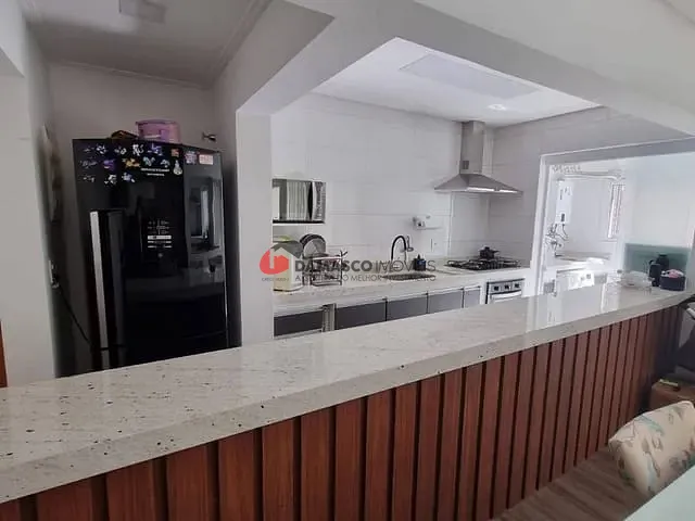 Apartamento 3 quartos e 2 banheiros, à venda, no bairro Vila Scarpelli em Santo André