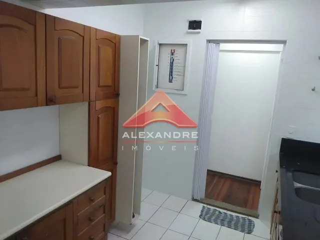 Apartamento com 10m² 3 quartos e 1 banheiro, à venda, no bairro Jardim São Dimas em São José Dos Campos