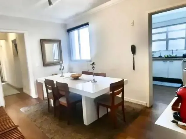 Apartamento 4 quartos e 3 banheiros, à venda, no bairro Batel em Curitiba