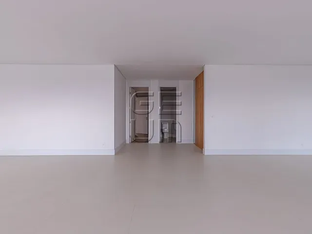 Apartamento com 663m² 4 quartos e 5 banheiros, à venda, no bairro Bela Suiça em Londrina