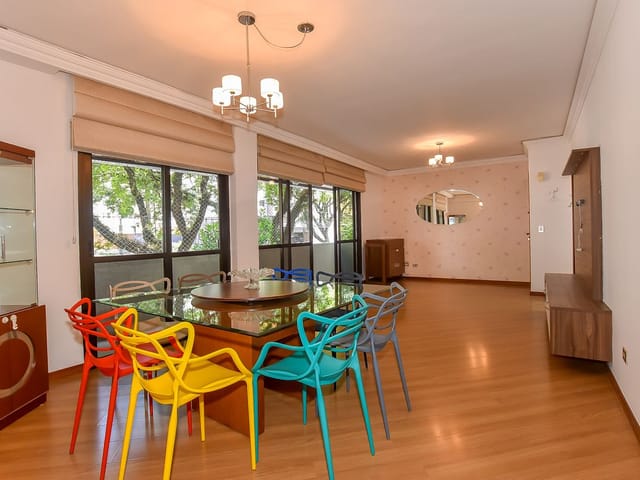 Apartamento 3 quartos e 4 banheiros, à venda, no bairro Água Verde em Curitiba