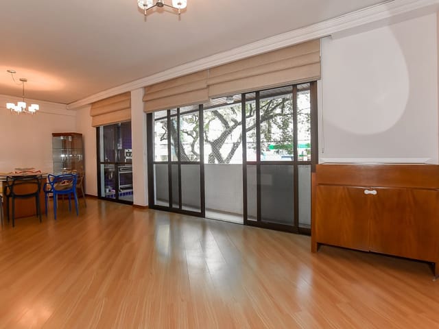 Apartamento 3 quartos e 4 banheiros, à venda, no bairro Água Verde em Curitiba