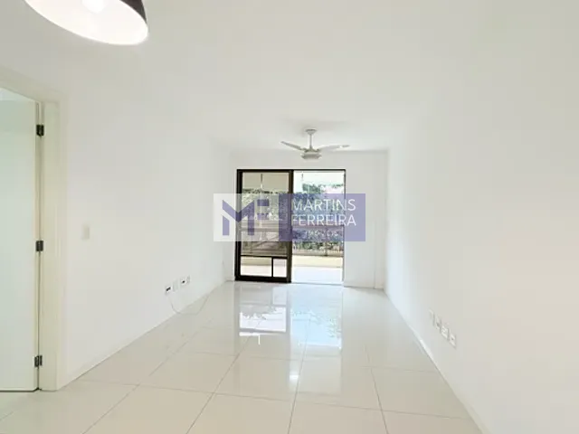 Apartamento com 90m² 3 quartos e 2 banheiros, para alugar, no bairro Recreio dos Bandeirantes em Rio de Janeiro