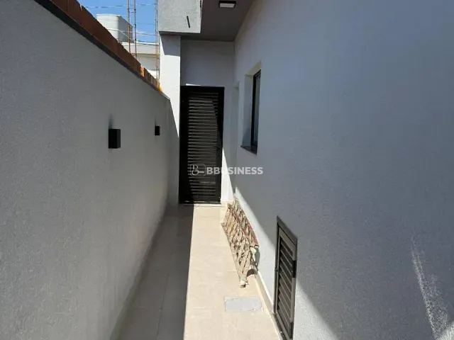 Casa com 250m² 3 quartos e 2 banheiros, à venda, no bairro Jardim Golden Park Residence em Hortolândia