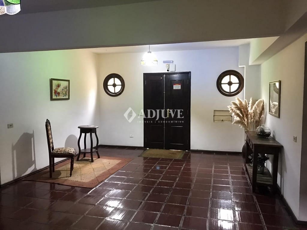 Apartamento à venda com 2 quartos, 65m² - Foto 11