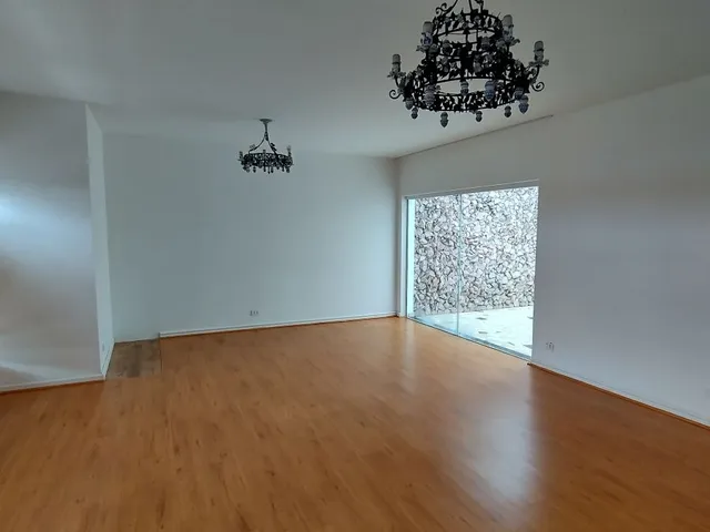 Apartamento para alugar, no bairro Centro em Curitiba