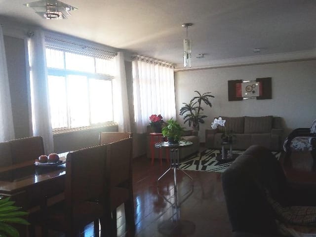 Foto do Apartamento - Apartamento à venda 3 Quartos, 1 Suite, 283.98M², Centro, Uberaba - MG | Marisa | ZUCATO IMOBILIARIA LTDA