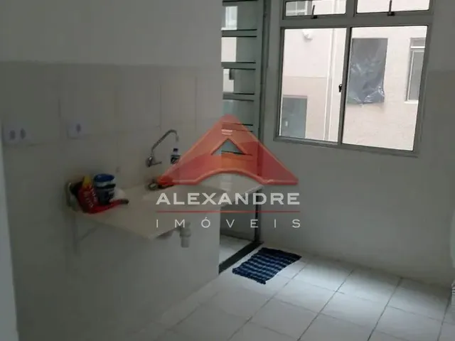 Apartamento com 10m² 2 quartos e 1 banheiro, para alugar, no bairro Vila São Geraldo em São José Dos Campos
