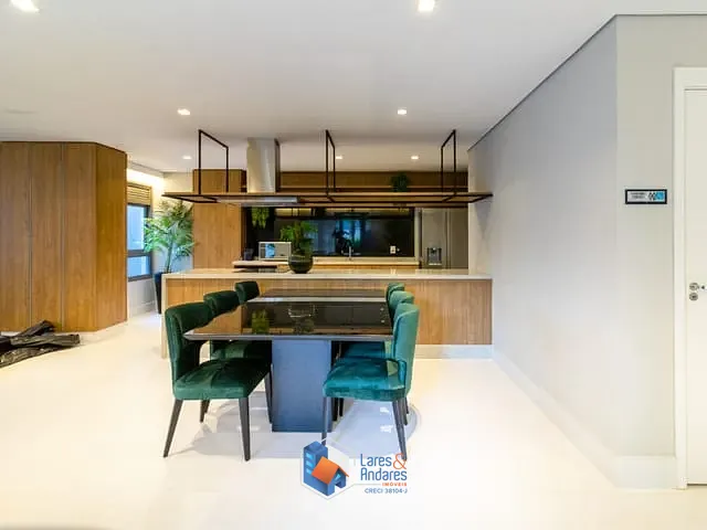 Apartamento com 31000m² 3 quartos e 3 banheiros, à venda, no bairro City América em São Paulo