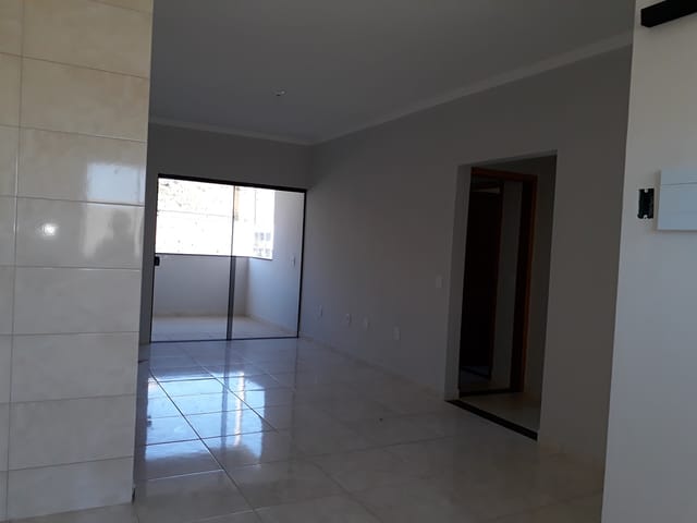 Apartamento 2 quartos e 1 banheiro, à venda, no bairro Residencial Village Santana em Guaratinguetá
