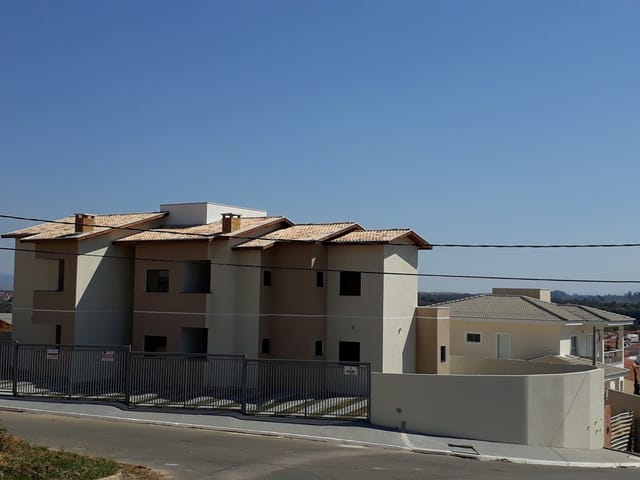 Apartamento 2 quartos e 1 banheiro, à venda, no bairro Residencial Village Santana em Guaratinguetá