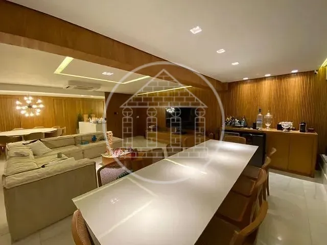 Apartamento com 187m² 3 quartos e 2 banheiros, à venda, no bairro Tirol em Natal
