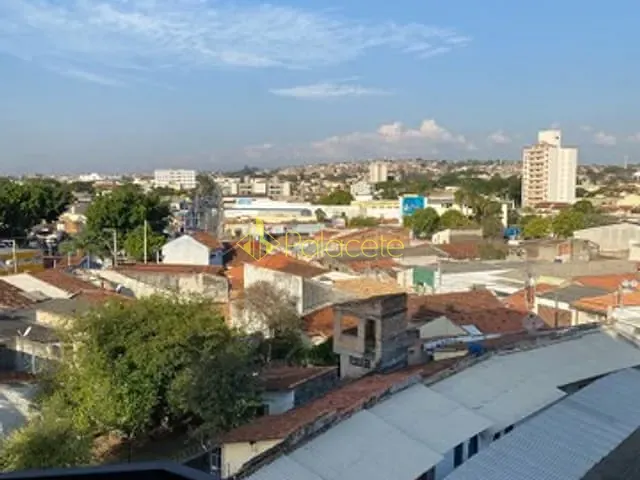Apartamento com 115m² 3 quartos e 1 banheiro, à venda, no bairro Centro em Taubaté