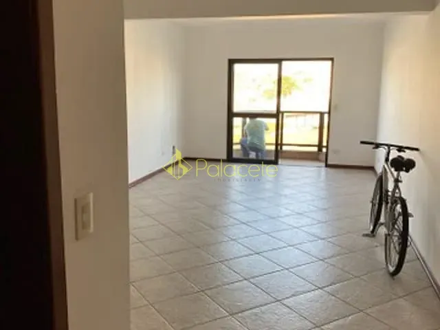 Apartamento com 115m² 3 quartos e 1 banheiro, à venda, no bairro Centro em Taubaté