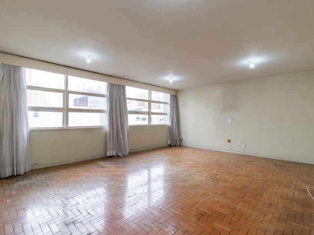 Foto do Apartamento - Apartamento tipo para venda em Jardim Paulista com 3 quartos, sendo 1 suíte, 161m² | Lares e Andares Imóveis