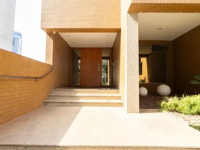 Apartamento 3 quartos e 3 banheiros, à venda, no bairro Centro em Curitiba