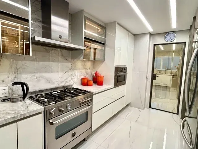 Apartamento 3 quartos e 5 banheiros, à venda, no bairro Vila Uberabinha em São Paulo