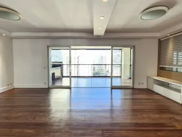 Apartamento 3 quartos e 5 banheiros, à venda, no bairro Vila Nova Conceição em São Paulo