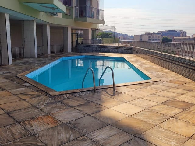 Foto do Apartamento - Excelente apartamento à venda, de frente, 2 quartos aproximadamente 79 m ² . Condomínio com piscina e garagem . Penha Circular. Rio de Janeiro,RJ | Hilmar
