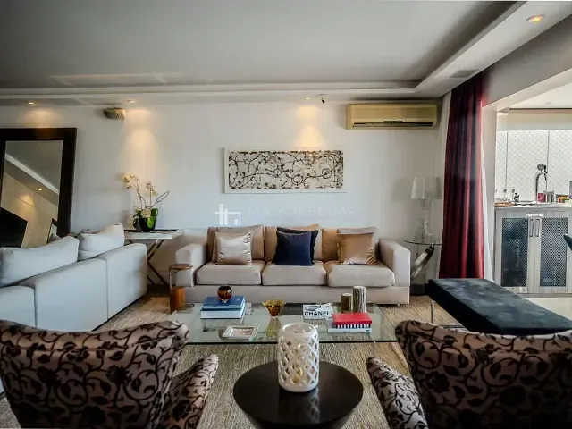 Apartamento 3 quartos e 4 banheiros, à venda, no bairro Vila Nova Conceição em São Paulo