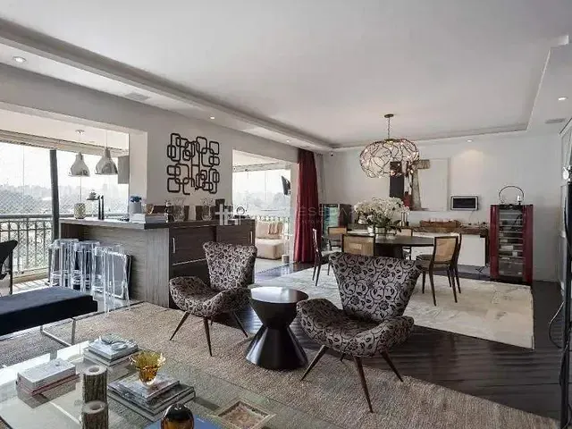 Apartamento 3 quartos e 4 banheiros, à venda, no bairro Vila Nova Conceição em São Paulo