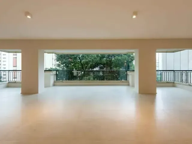 Apartamento 3 quartos e 4 banheiros, à venda, no bairro Vila Uberabinha em São Paulo