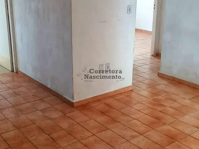 Apartamento 2 quartos e 1 banheiro, à venda, no bairro Parque Santo Antônio em Jacareí