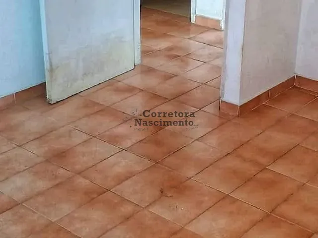 Apartamento 2 quartos e 1 banheiro, à venda, no bairro Parque Santo Antônio em Jacareí