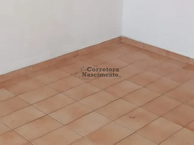 Apartamento 2 quartos e 1 banheiro, à venda, no bairro Parque Santo Antônio em Jacareí