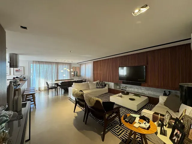 Apartamento 3 quartos e 3 banheiros, à venda, no bairro Exposição em Caxias do Sul