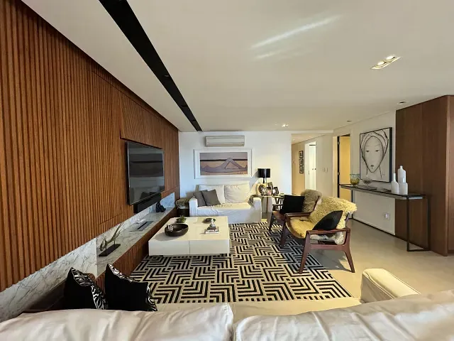 Apartamento 3 quartos e 3 banheiros, à venda, no bairro Exposição em Caxias do Sul