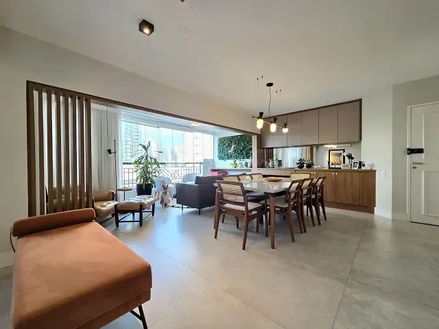 Apartamento 3 quartos e 4 banheiros, à venda, no bairro Vila Uberabinha em São Paulo