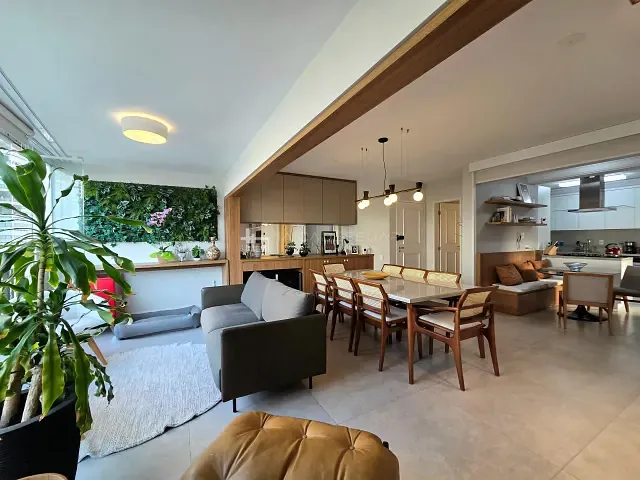 Apartamento 3 quartos e 4 banheiros, à venda, no bairro Vila Uberabinha em São Paulo