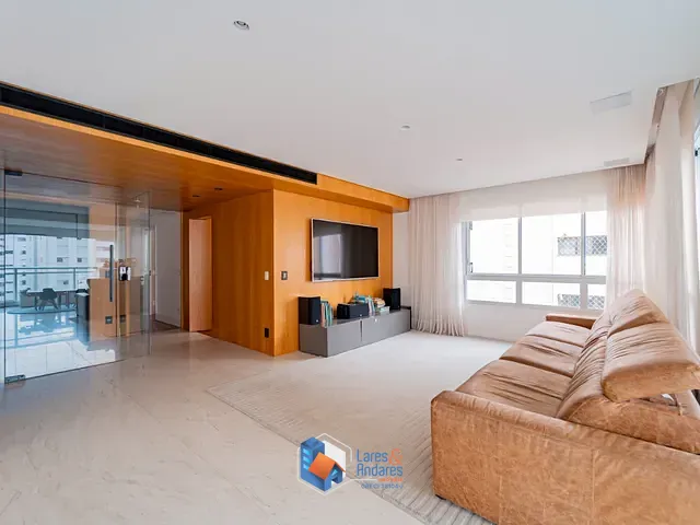 Apartamento com 220m² 3 quartos e 3 banheiros, à venda, no bairro Campo Belo em São Paulo