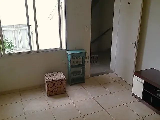 Apartamento 2 quartos e 1 banheiro, à venda, no bairro Parque Santo Antonio em Jacareí