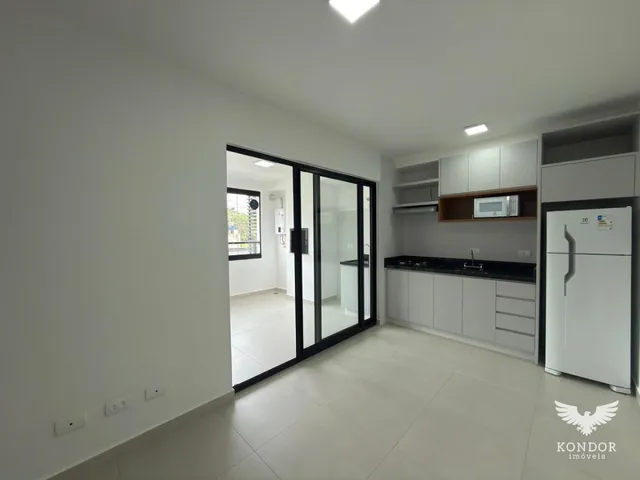 Apartamento 2 quartos e 1 banheiro, para alugar, no bairro Cidade Industrial em Curitiba